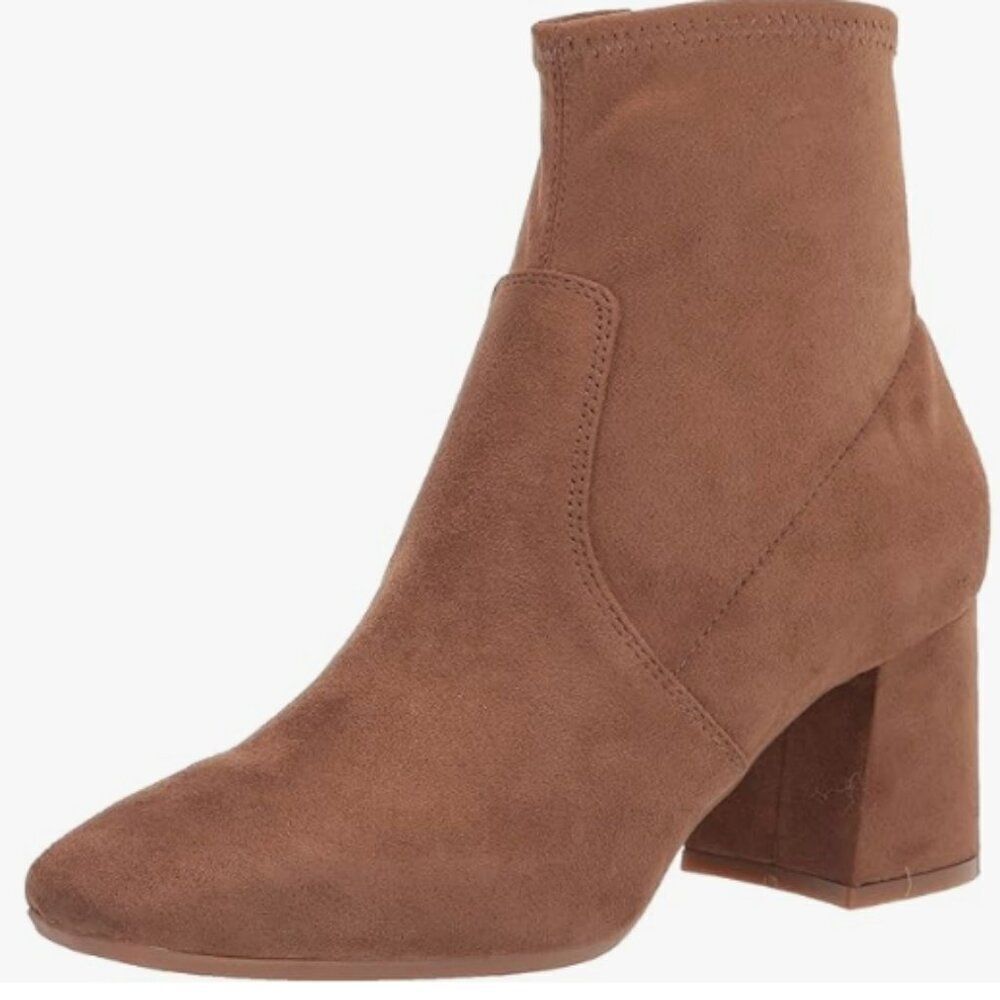 Like New! Nine West Women's Viper 9x9 Ankle Boot Suede in Size 9.5M